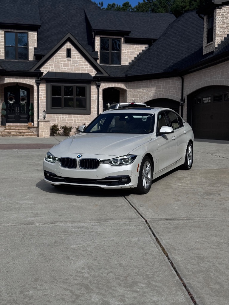 2017 BMW 3 Series 330e